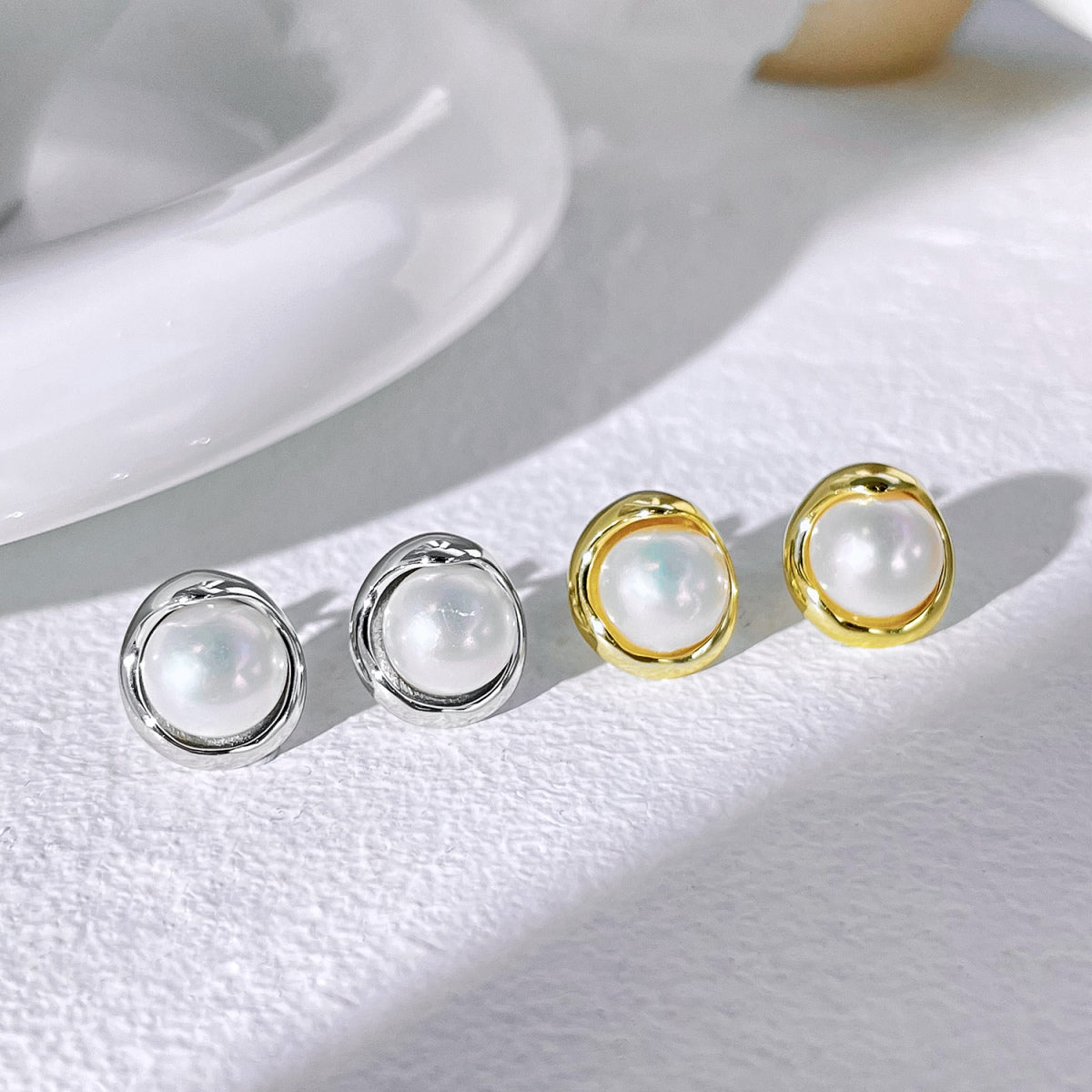 [Echo Fine ]Dainty Bread Pearl Earrings