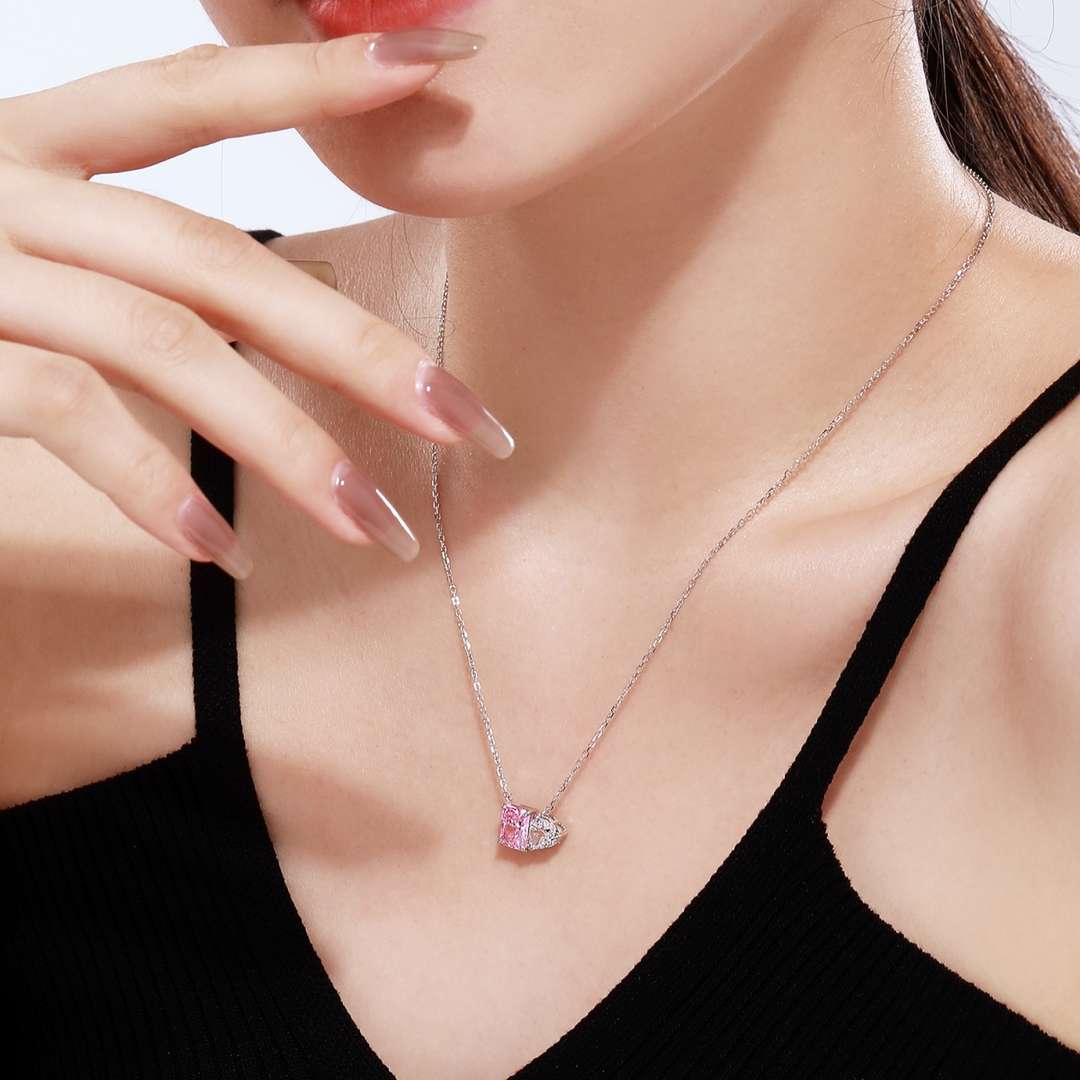 [Echo Fine ]Dazzling Square & Heart Shape Necklace