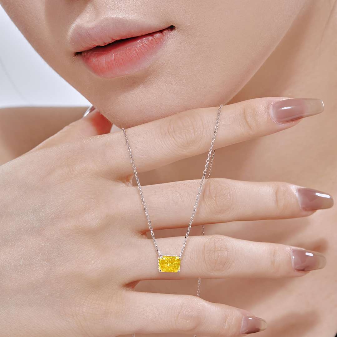 [Echo Fine ]Luxurious Square Shape Colorful Necalack