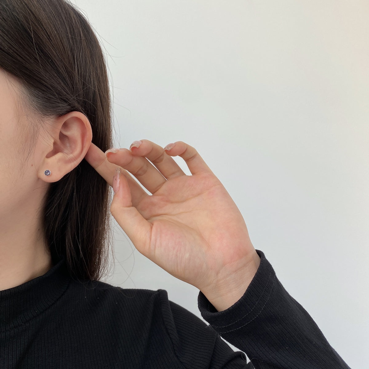 [Echo Fine ]Sparkling Colorful Round Shape Earrings