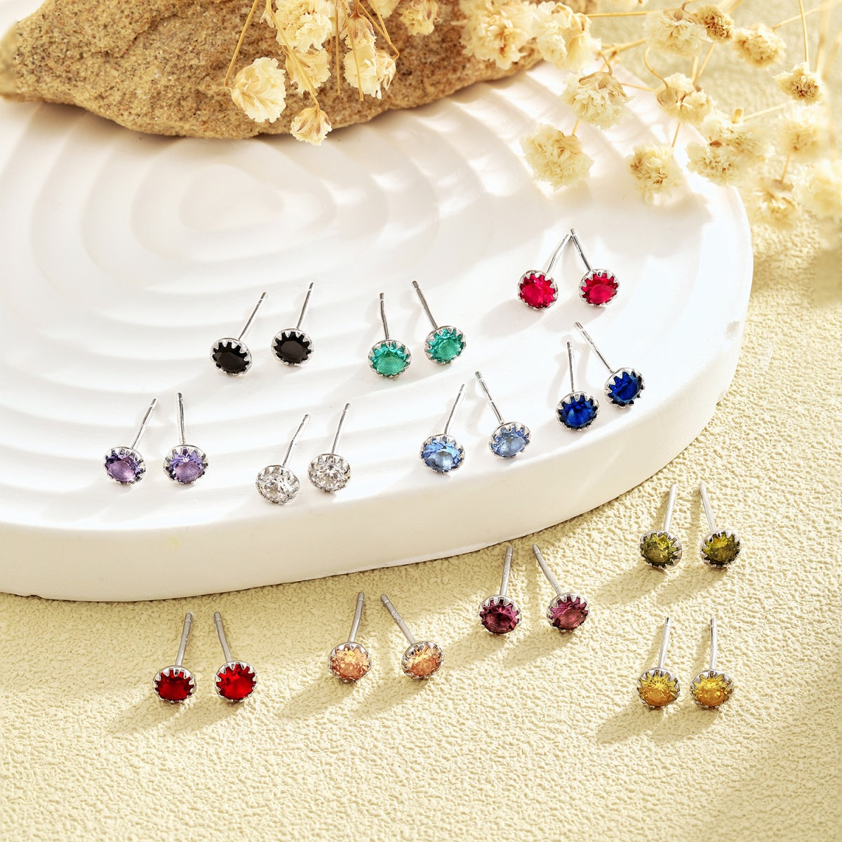 [Echo Fine ]Sparkling Colorful Round Shape Earrings