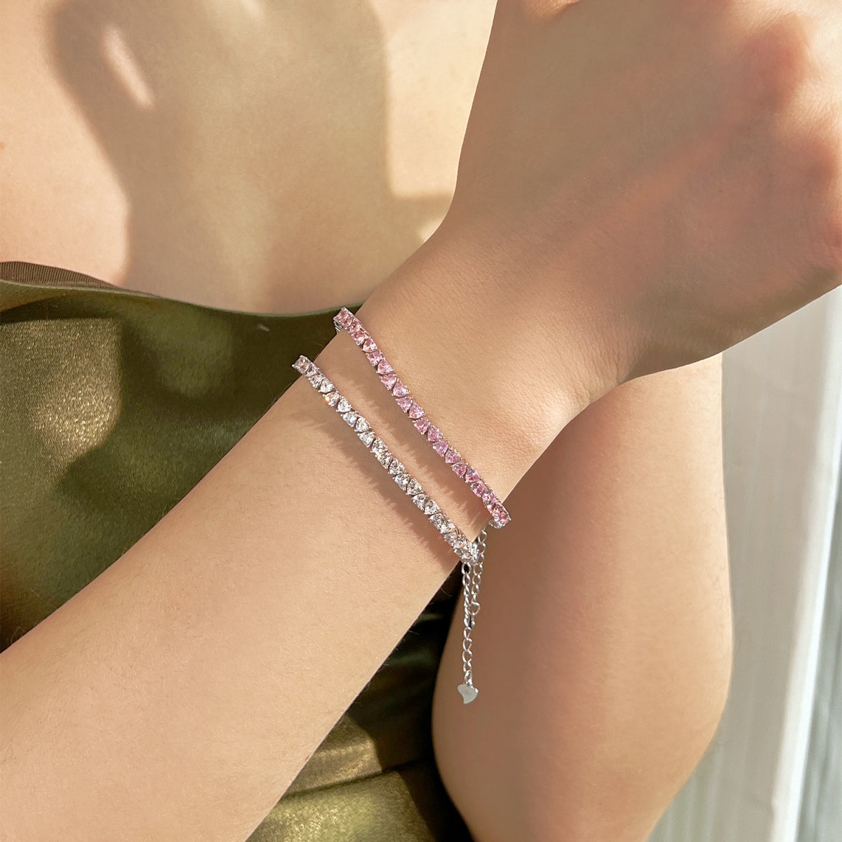 [Echo Fine ]Dazzling Romantic Heart Shape Lover Bracelet