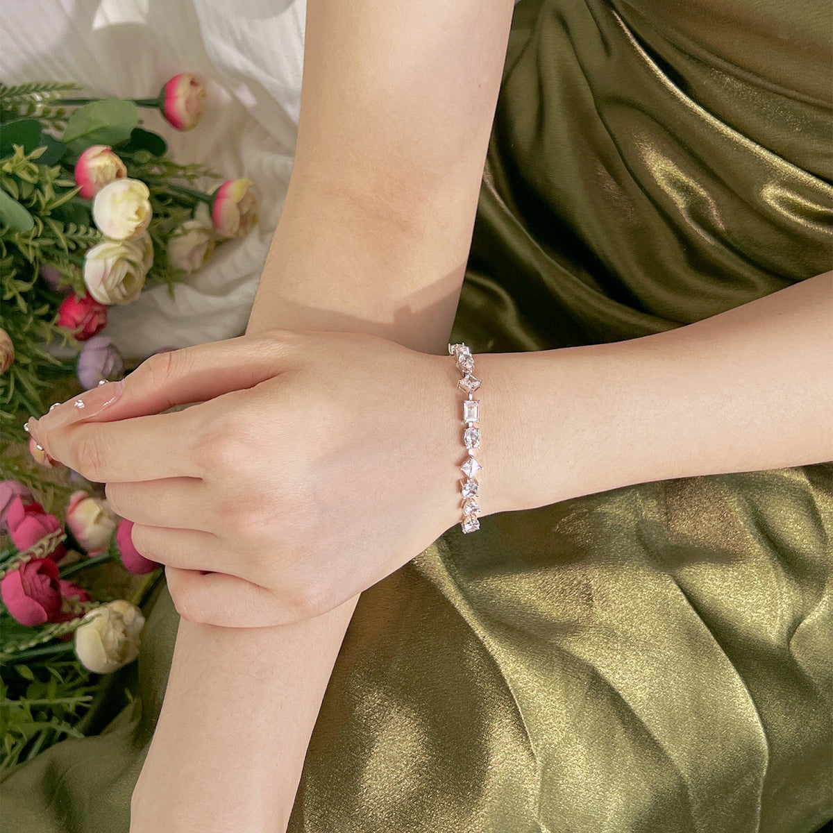[Echo Fine ]Unique Exquisite Multi Cut Daily Bracelet
