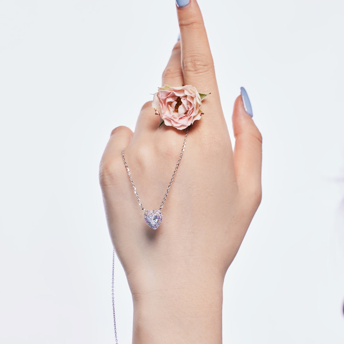 [Echo Fine ]Exquisite Heart Shape Necklace