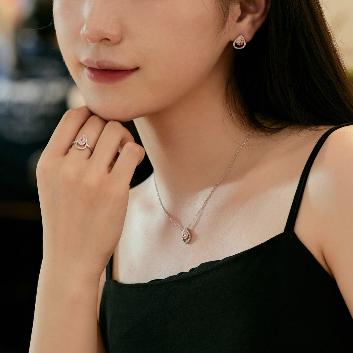 [Echo Fine ]Sparkling Delicate Water Drop Shape Daily Earrings
