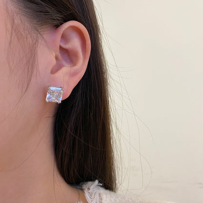 [Echo Fine ]Delicate Square Shape Earrings