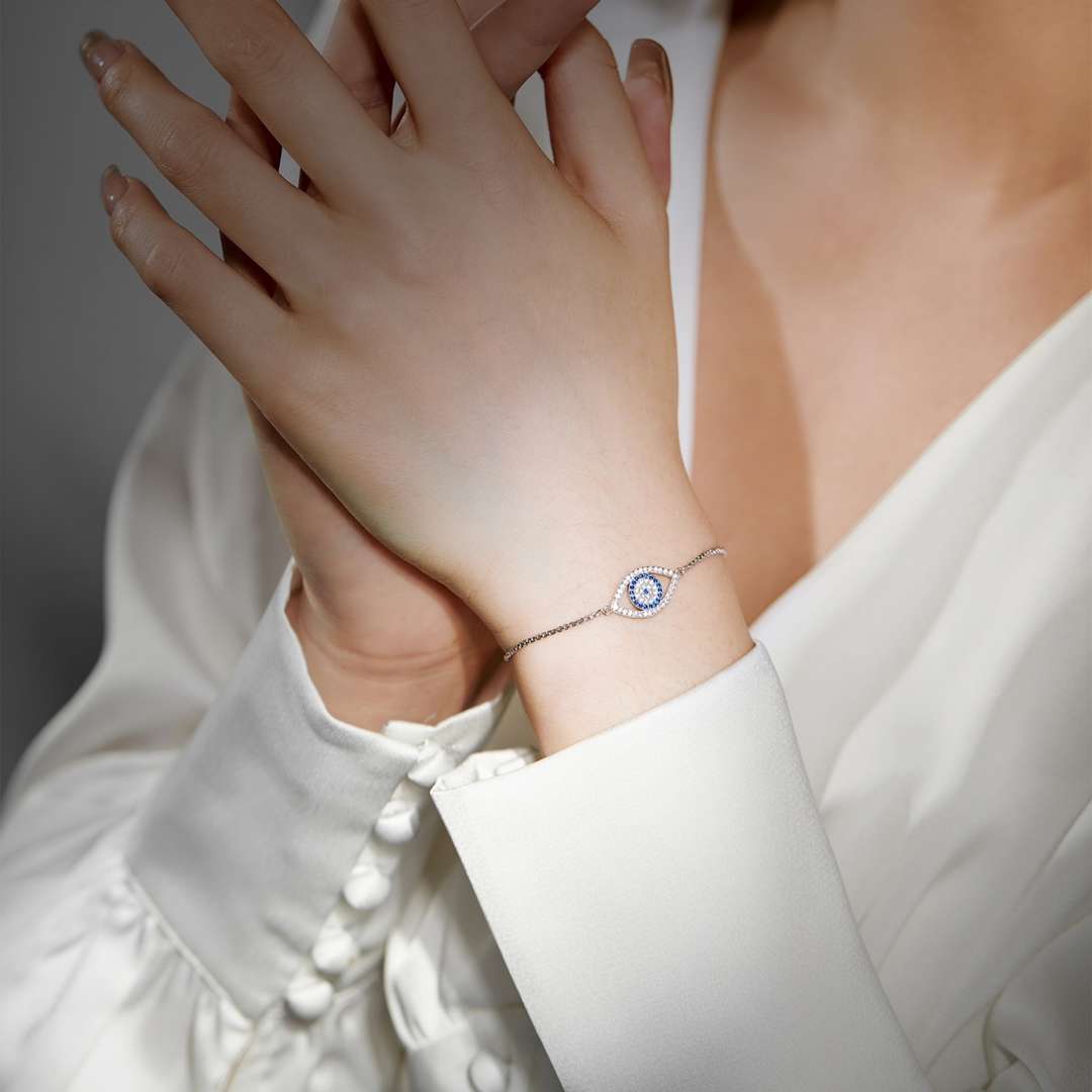[Echo Fine ]Dazzling Eye Shape Necklace