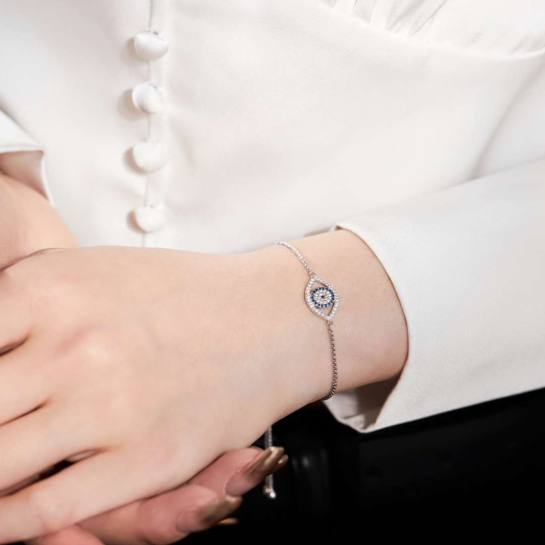 [Echo Fine ]Dazzling Eye Shape Necklace