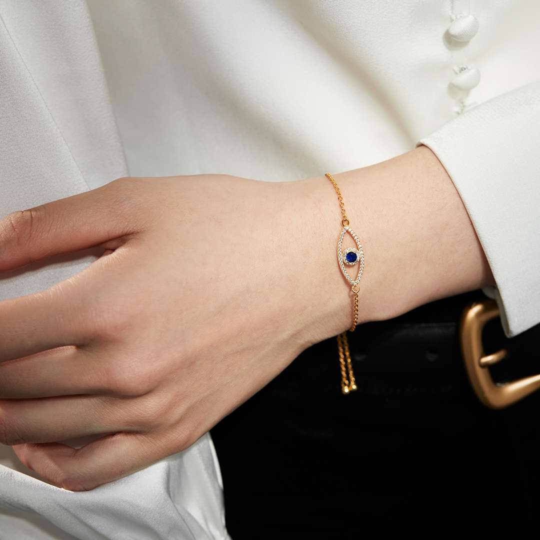 [Echo Fine ]Devil's Eye Hollow Design Bracelet