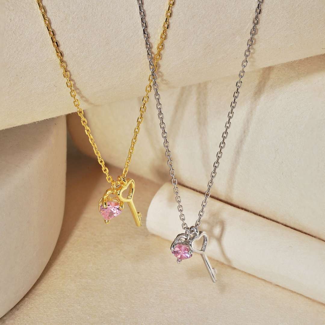 [Echo Fine ]Unique Heart Shape Key Pendent Necklace