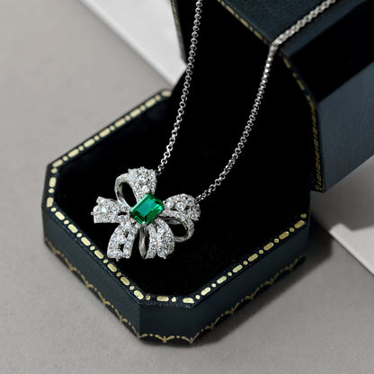 [Echo Fine ]Luxurious Flower Shape Emerald Cut Necklace