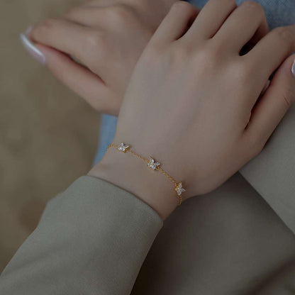 [Echo Fine ]Radiant Butterfly Shape Necklace