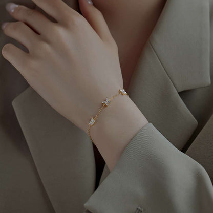 [Echo Fine ]Radiant Butterfly Shape Necklace