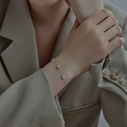 [Echo Fine ]Radiant Butterfly Shape Necklace