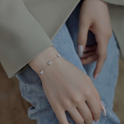 [Echo Fine ]Radiant Butterfly Shape Necklace