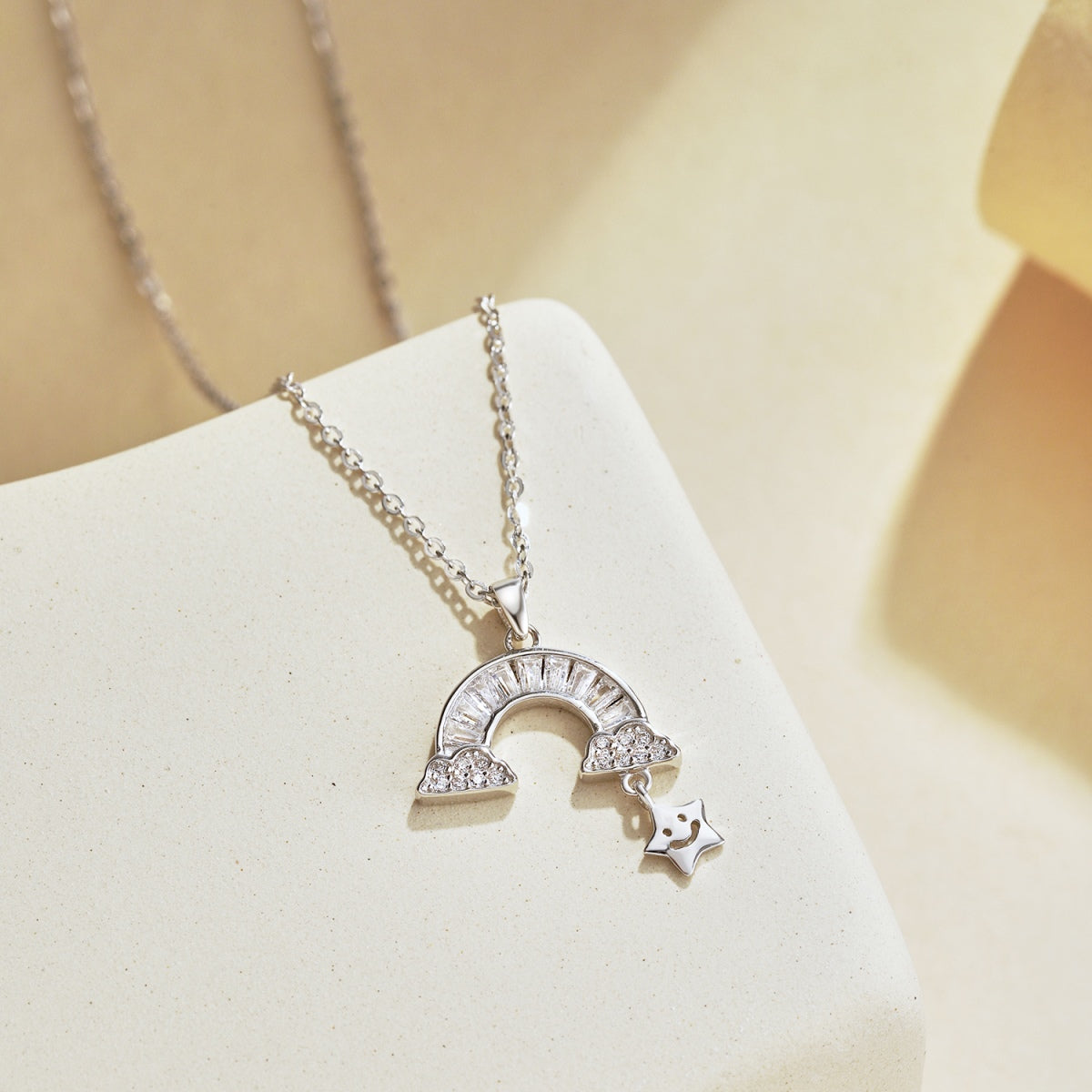 [Echo Fine ]Unique Rainbow Star Necklace