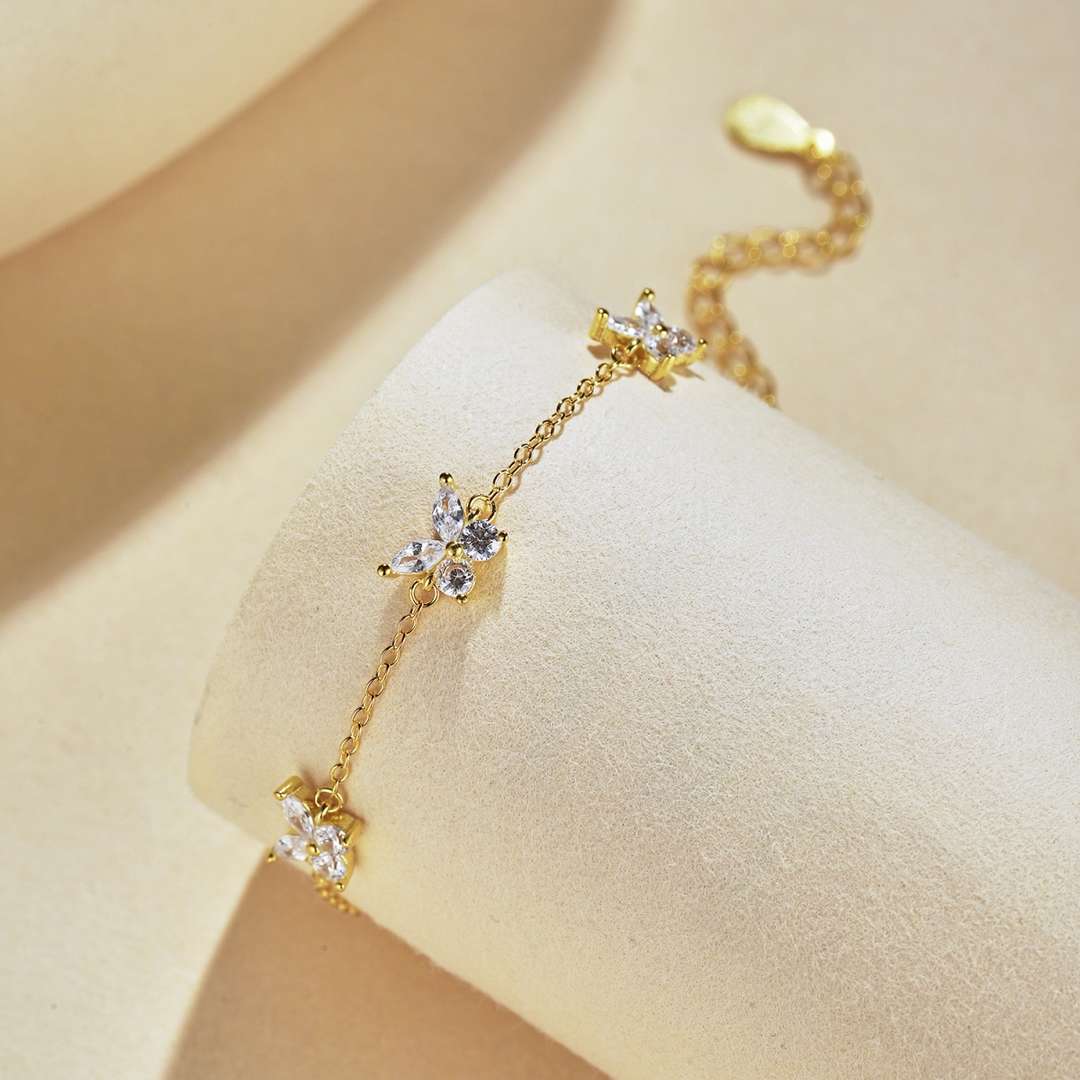 [Echo Fine ]Radiant Butterfly Shape Necklace