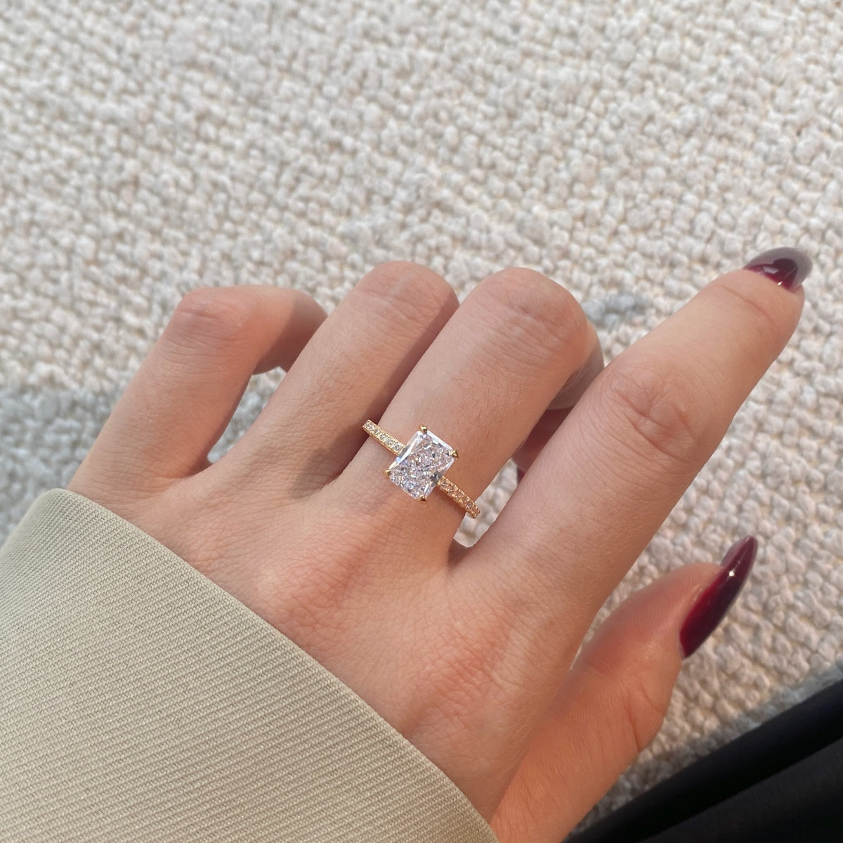 [Echo Fine ]2.0 Carat Dazzling Sparkling Radiant Cut Party Ring