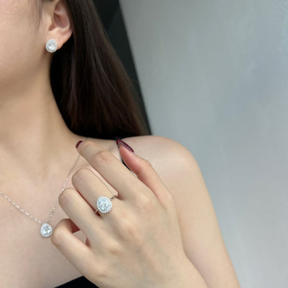 [Echo Fine ]Delicate Gorgeous Pear Cut Daily Earrings