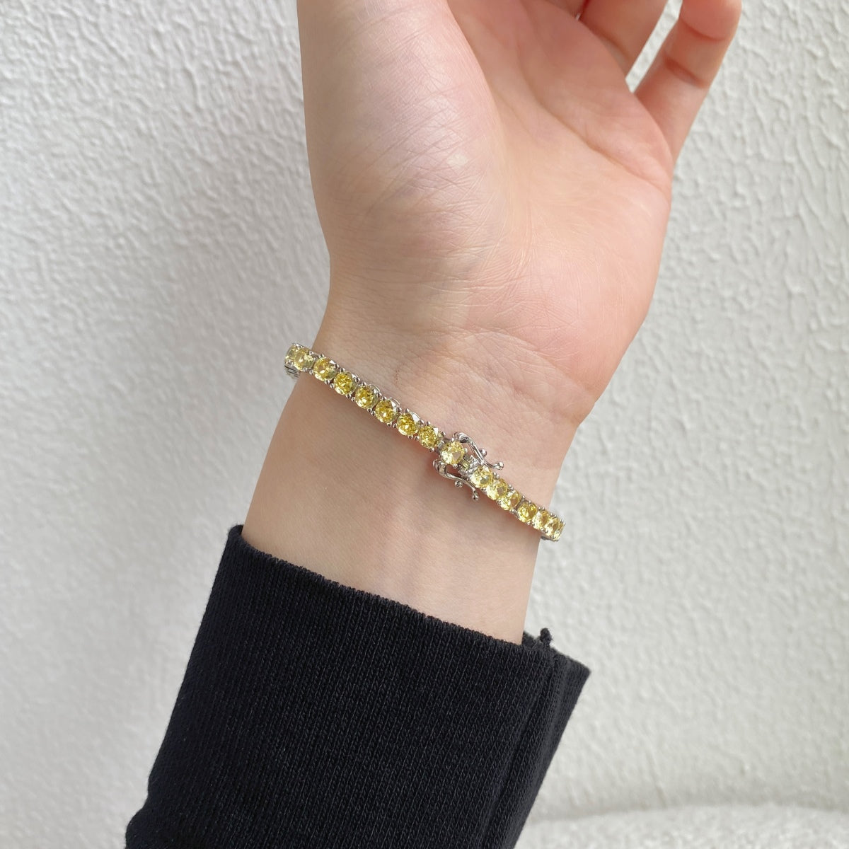 [Echo Fine ]Ornate Dazzling Round Cut Tennis Bracelet