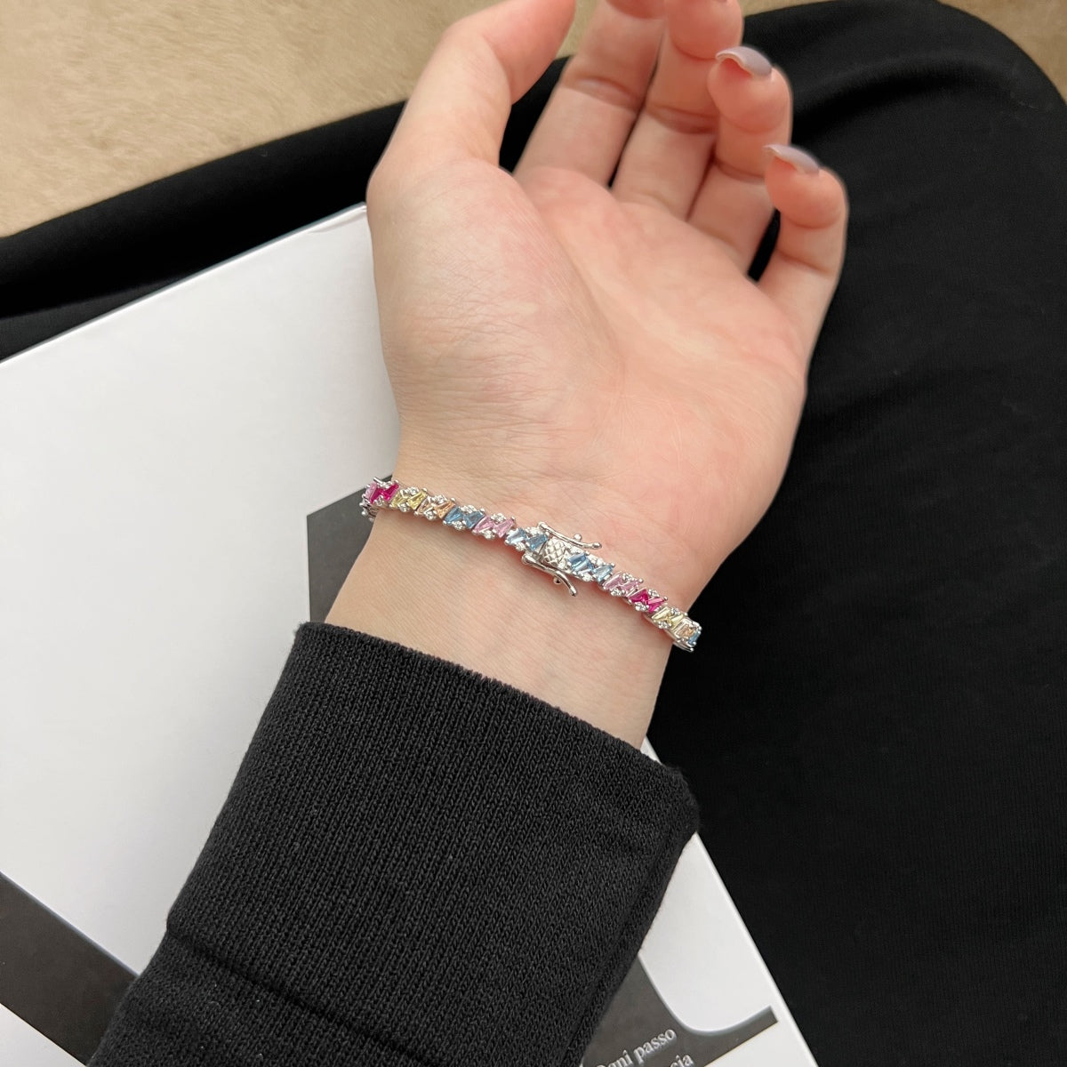 [Echo Fine ]Ornate Sparkling Multi Cut Party Bracelet