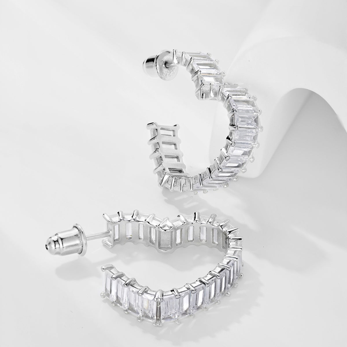 [Echo Fine ]Radiant Heart Cutout Earrings