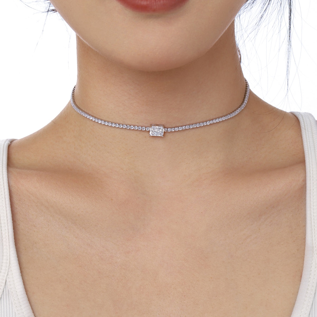 [Echo Fine ]2.0 carat Ornate Emerald Cut Necklace