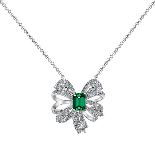[Echo Fine ]Luxurious Flower Shape Emerald Cut Necklace
