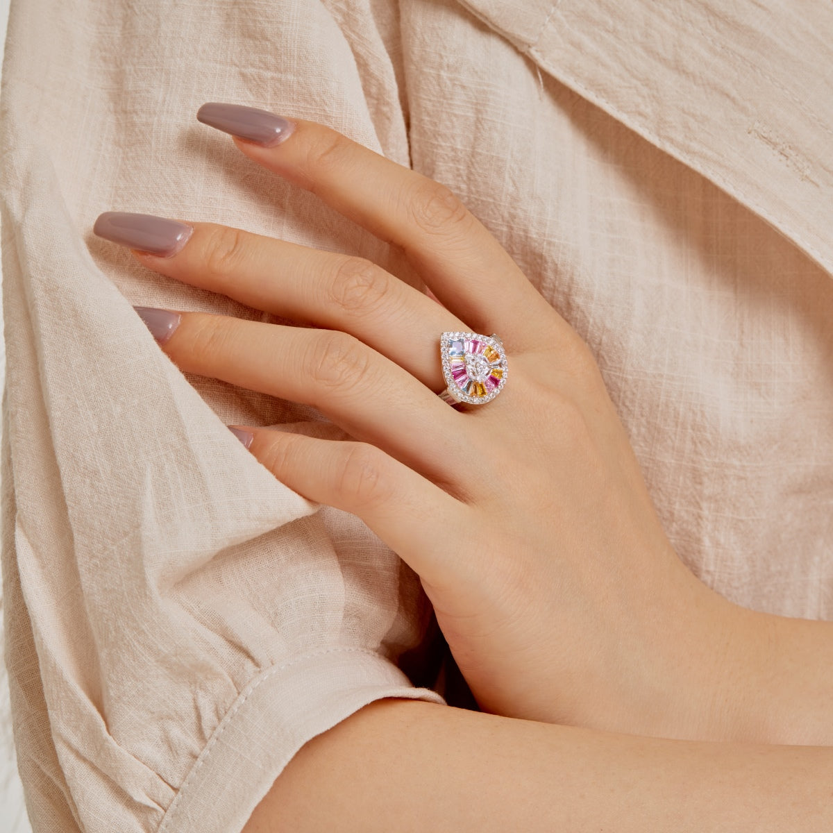 [Echo Fine ]Elegant Colorful Water Drop Shape Banquet Ring