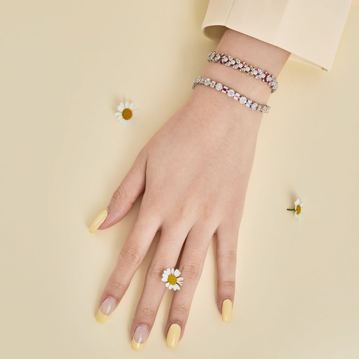 [Echo Fine ]Dazzling Radiant Multi Cut Daily Bracelet