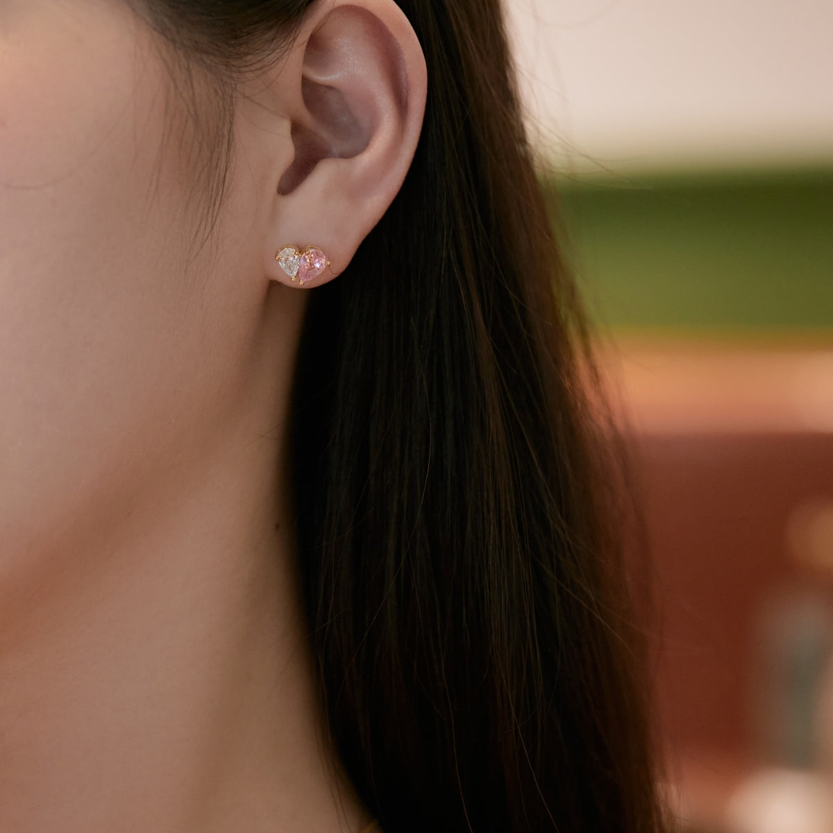 [Echo Fine ]Dazzling Elegant Heart Cut Lover Earrings