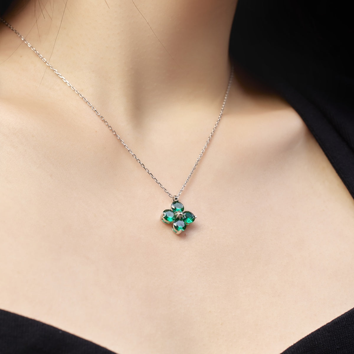 [Echo Fine ]Four-Leaf Clover And Eight-Pointed Star Necklace