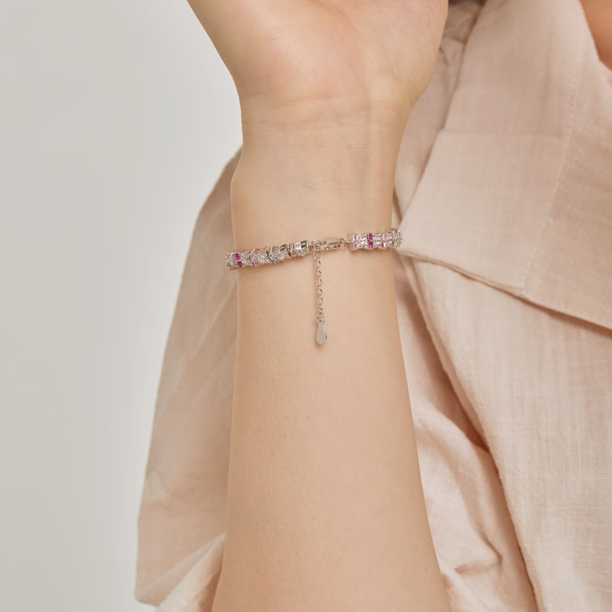 [Echo Fine ]Unique Colorful Flower Shape Daily Bracelet
