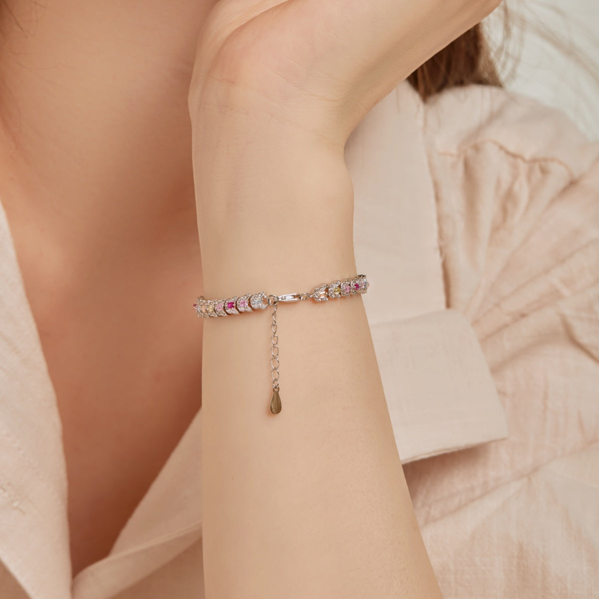 [Echo Fine ]Delicate Colorful Multi Cut Daily Bracelet
