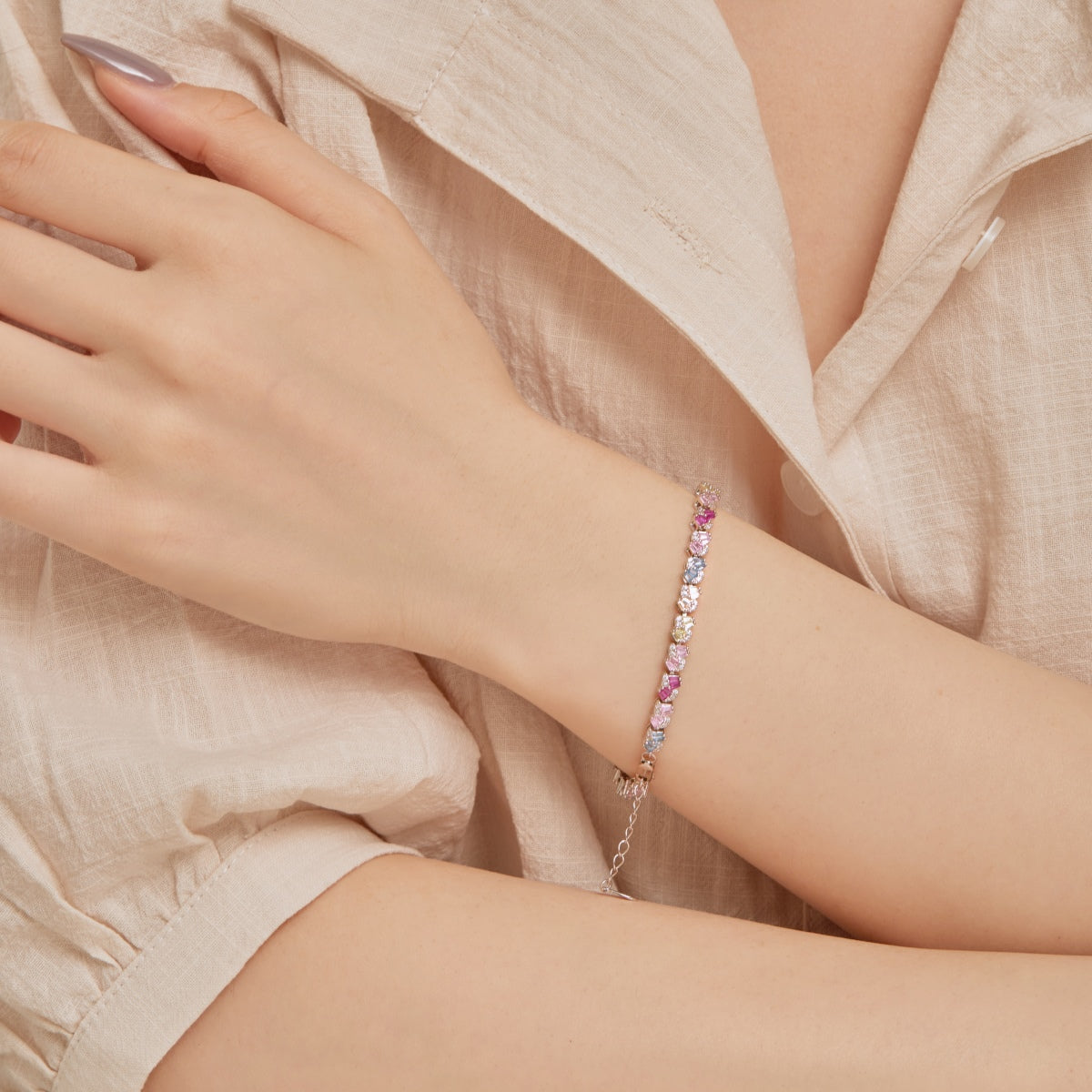 [Echo Fine ]Ornate Colorful Flower Shape Party Bracelet