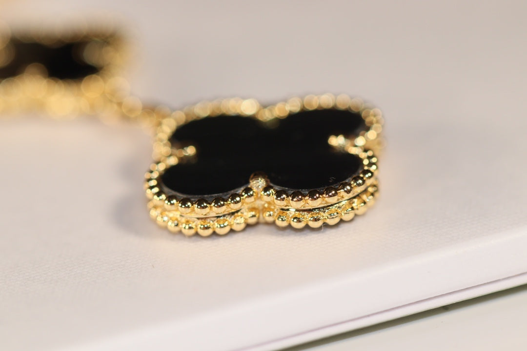 [Echo Fine ]CLOVER EARRINGS GOLD ONYX MOP 3 MOTIF
