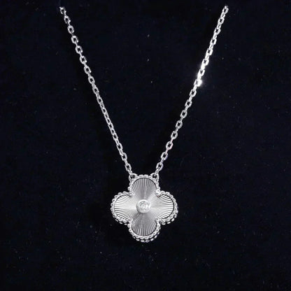 [Echo Fine ]CLOVER  15MM DIAMOND LASER NECKLACE SILVER