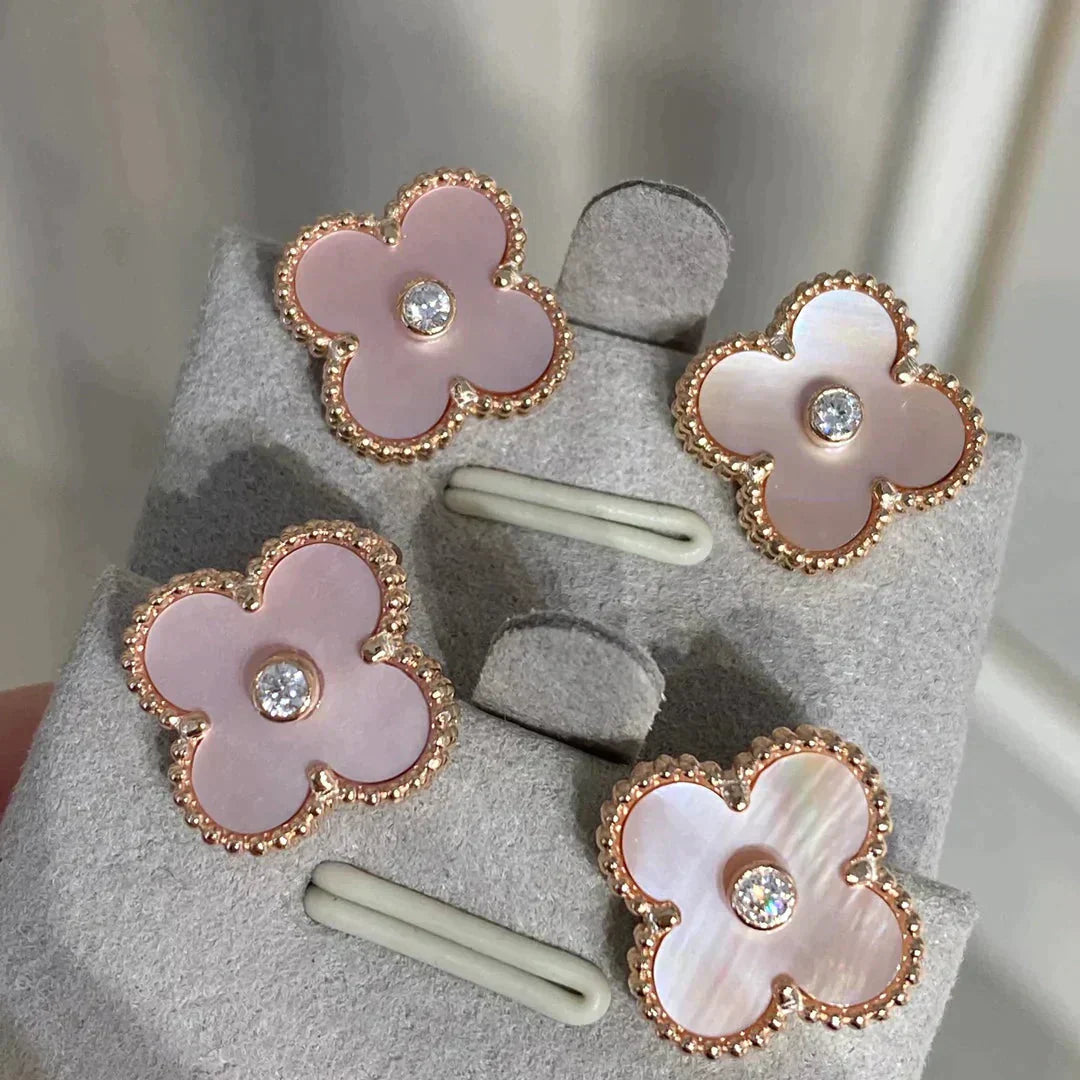 [Echo Fine ]CLOVER MEDIUM 1 MOTIFS  PINK MOP DIAMOND EARRINGS