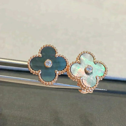 [Echo Fine ]CLOVER MEDIUM 1 MOTIFS GRAY MOP  DIAMOND EARRINGS