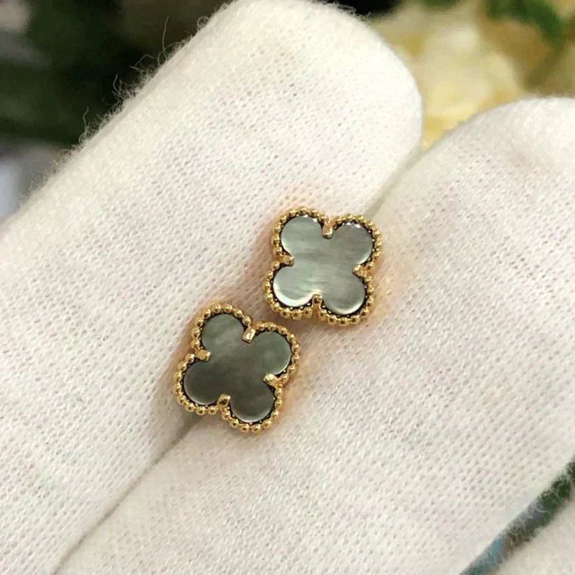 [Echo Fine ]CLOVER MINI 9.5MM GRAY MOP EARRINGS