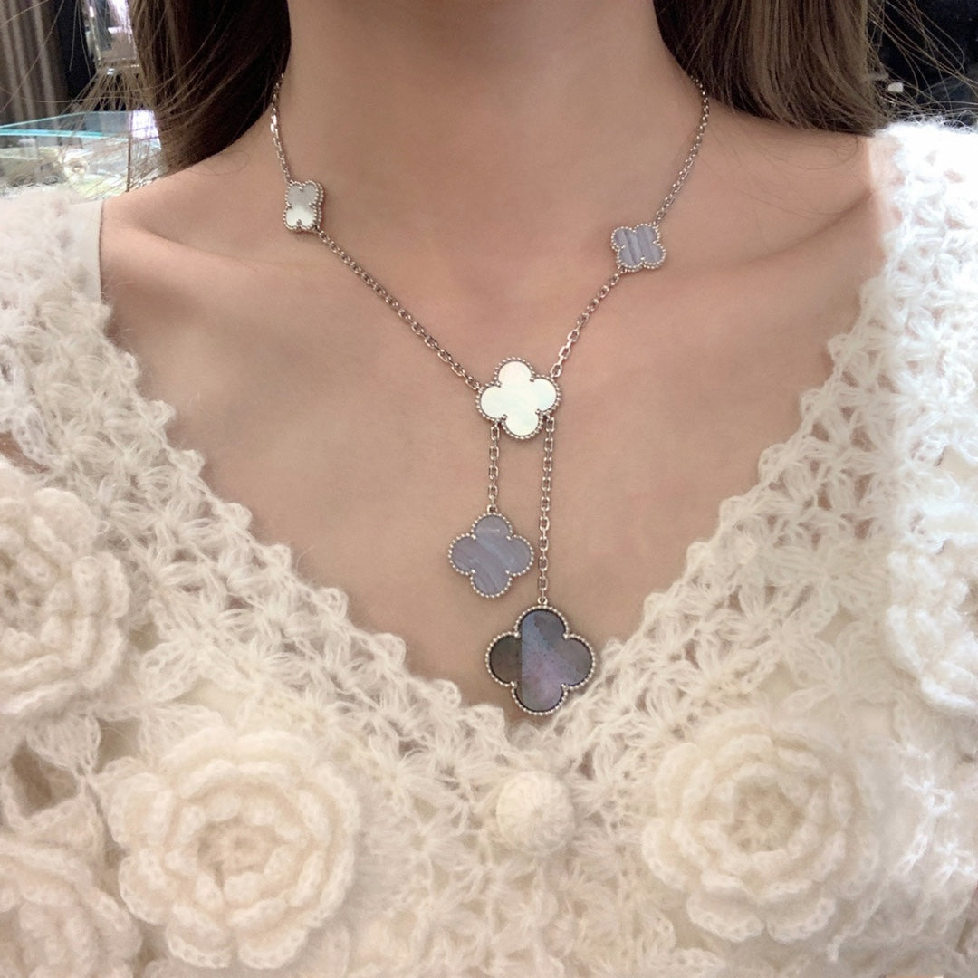 [Echo Fine ]CLOVER MOP CHALCEDONY NECKLACE SILVER 6 MOTIF