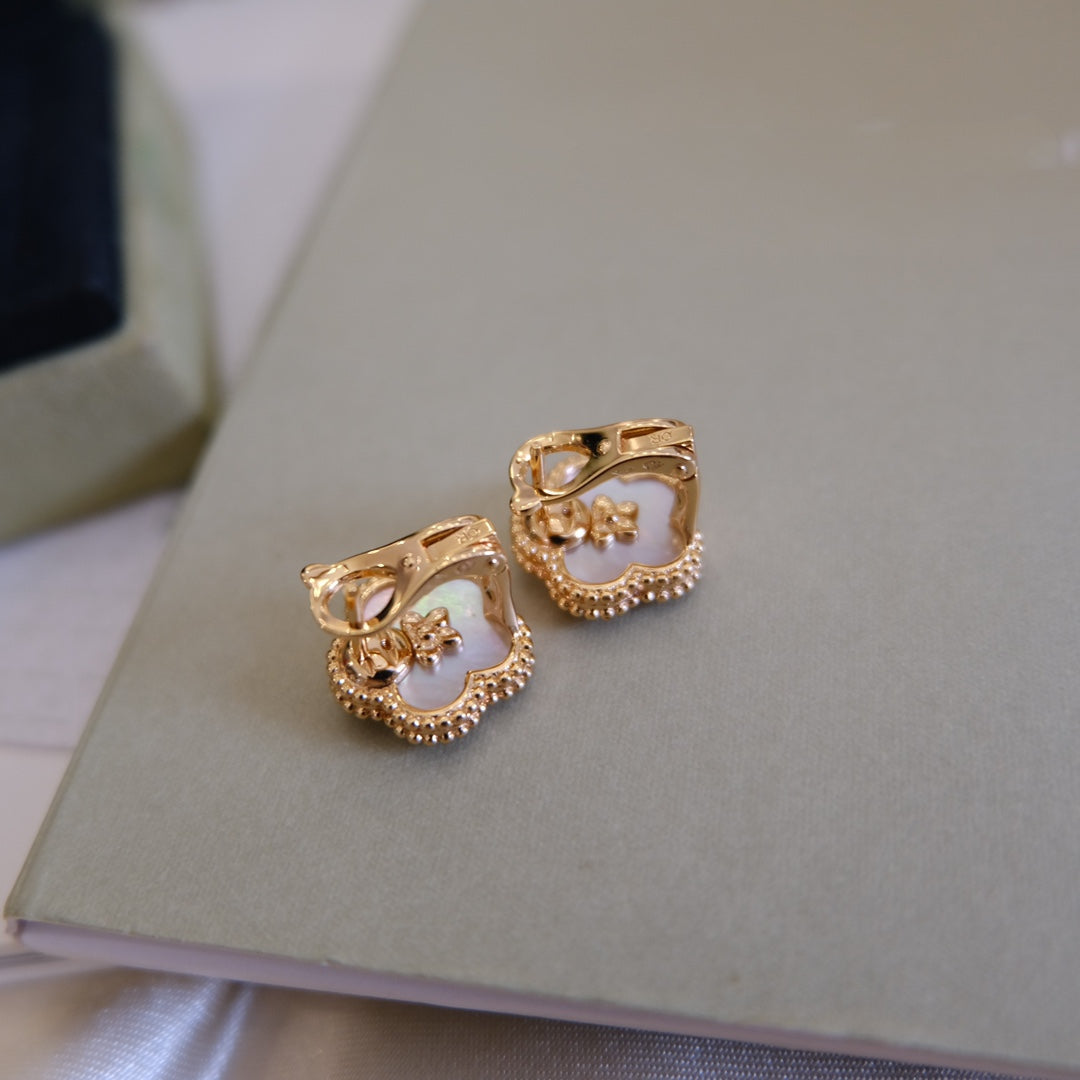 [Echo Fine ]LUCKY PINK GOLD WHITE MOP EARRINGS