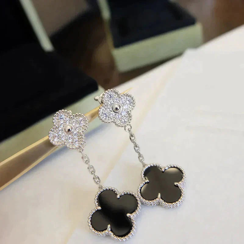 [Echo Fine ]CLOVER 2 MOTIFS  DIAMOND ONYX EARRINGS SILVER
