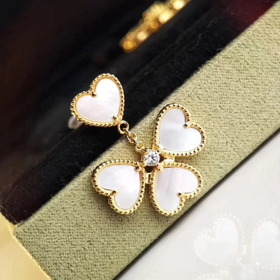 [Echo Fine ]CLOVER SWEET WHITE MOP EARRINGS