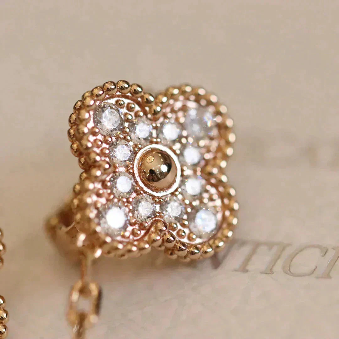 [Echo Fine ]CLOVER MEDIUM 1 MOTIFS FUll DIAMOND EARRINGS