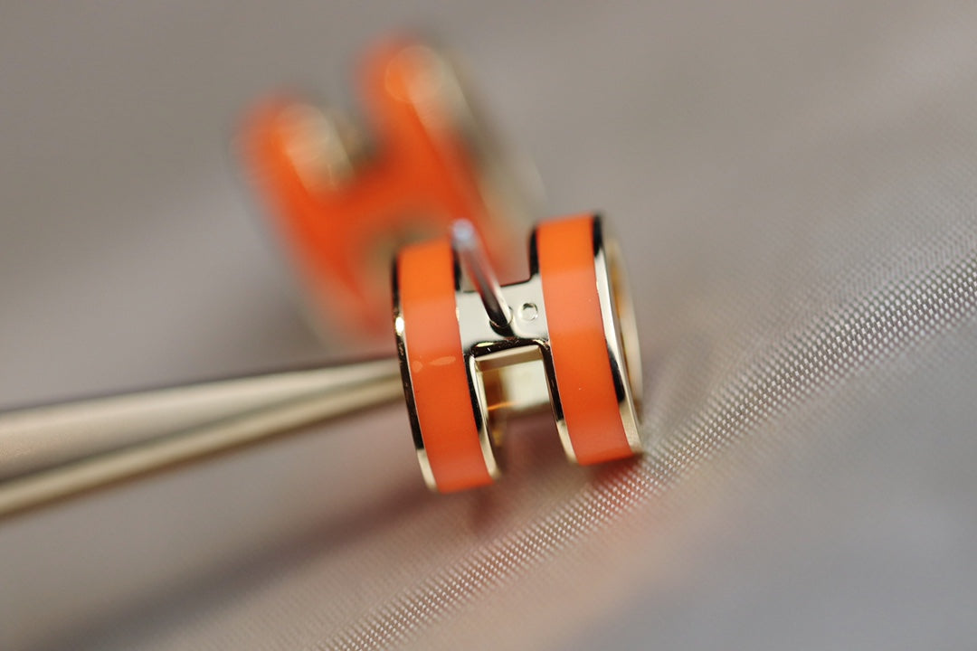 [Echo Fine ]MINI POP H EARRINGS ORANGE