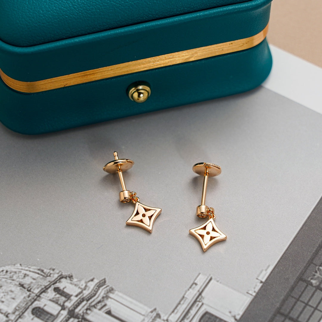 [Echo Fine ]STAR EARRINGS GOLD