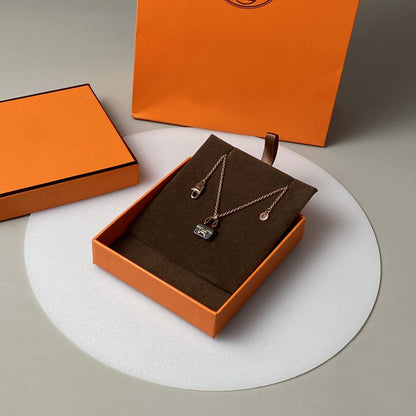 [Echo Fine ]CONSTANCE BLACK PEDANT PINK GOLD NECKLACE