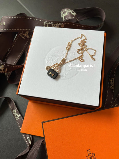 [Echo Fine ]CONSTANCE BLACK PEDANT PINK GOLD NECKLACE