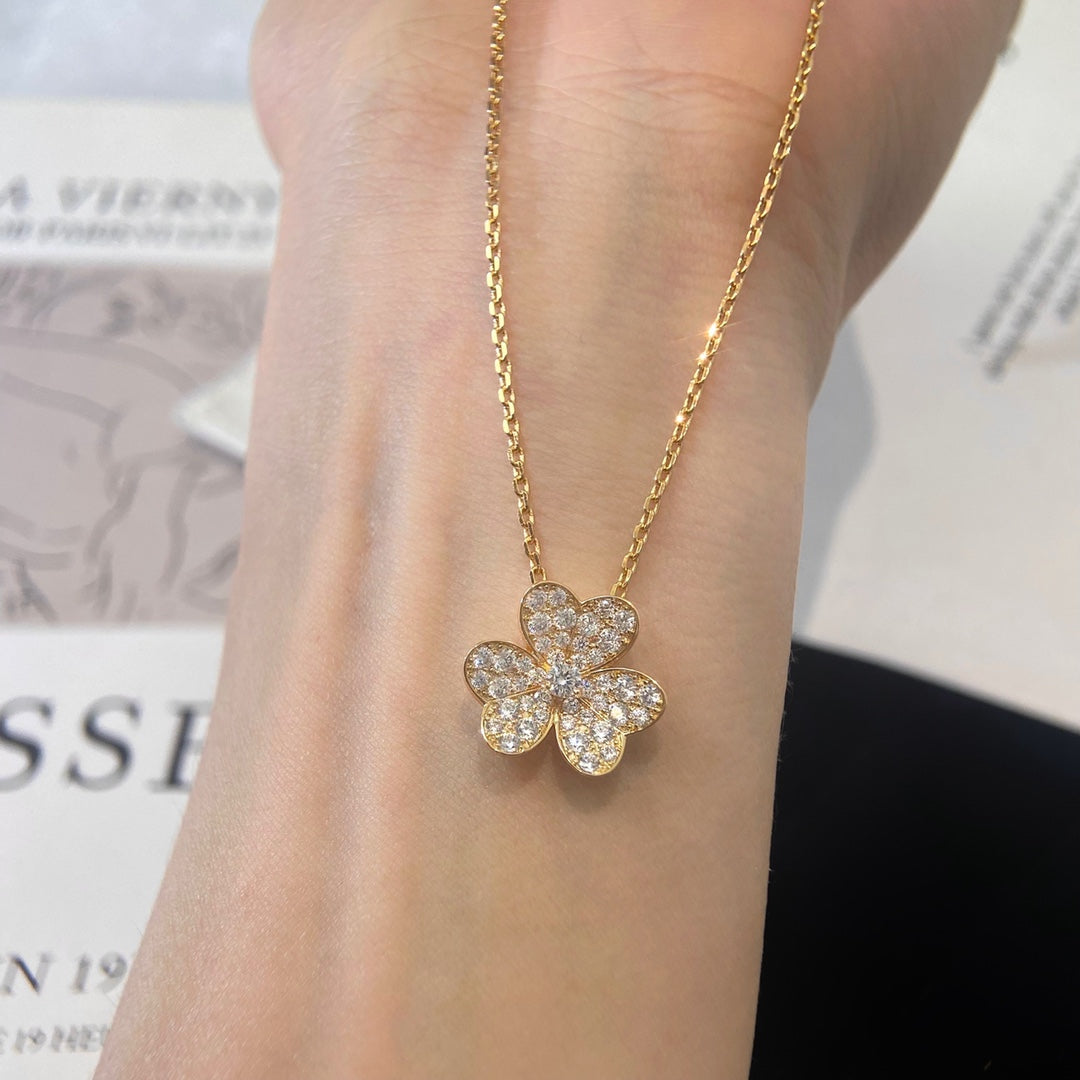 [Echo Fine ]FLOWER DIAMOND NECKLACE
